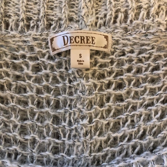 Decree Women’s Knit Sweater - Picture 3 of 3